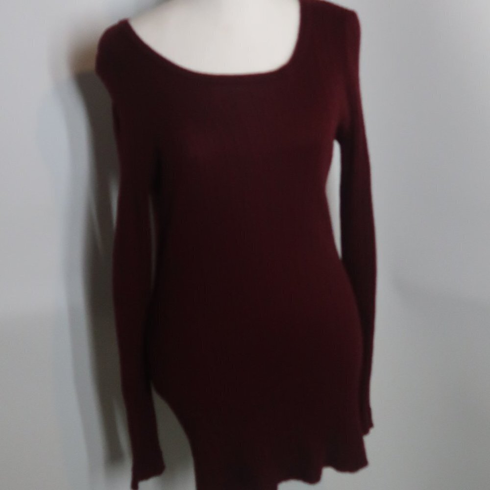 Freshman Forever Women's Maroon Ribbed Sweater Size Large
